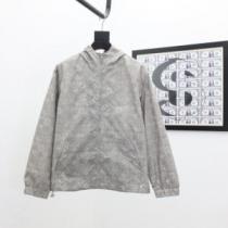 2026秋冬 ルイ ヴィトン LOUIS VUITTON ブルゾン 優しい色合い 魅力ファッション ルイ ヴィトンコピー ブランド
