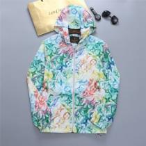 軽量ジャケット 2026秋冬 ルイ ヴィトン LOUIS VUITTON 個性的 ブルゾン ルイ ヴィトンスーパーコピー 激安