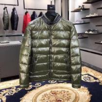 実用性に溢れるアイテム モンクレール偽物ブランド 3色可選 2025秋冬 モンクレール MONCLER ダウンジャケット 重さを感じず 薄着でも十分過ごせるこの冬絶対に重宝する一着 
