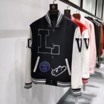 2026秋冬 ルイ ヴィトン LOUIS VUITTON 落ち着いた感覚 ルイ ヴィトンスーパーコピー 激安 革ジャケット 2色可選 堪能できるコート