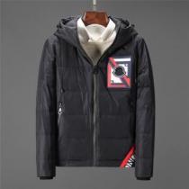 2025秋冬 モンクレール MONCLER モンクレールブランド コピー 長く愛用できる ダウンジャケット 防寒具としての機能もバッチリ 長く愛用できる 