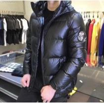 2色可選 ファション性の高い モンクレールブランド 偽物 通販 2026秋冬 モンクレール MONCLER 着心地 の良い ライトダウンジャケット ダウンジャケット