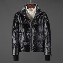 2025秋冬 モンクレール MONCLER モンクレールブランド コピー スタイリッシュな印象 ダウンジャケット 撥水、透湿機能があり 防風性に優れ