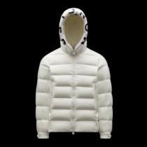 モンクレールブランド コピー 高級感漂わせる 2026秋冬 モンクレール MONCLER 高レベルの保温性 ライトダウンジャケット