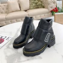 2026秋冬 ルイ ヴィトン LOUIS VUITTON 4色可選 ハイトップシューズ 柔軟 ルイ ヴィトンスーパーコピー 着心地抜群