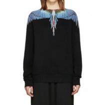お洒落に魅せる 2026秋冬 マルセロバーロン プルオーバーパーカー スタイリッシュな印象 Marcelo Burlon ブランドスーパーコピー