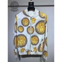 選べる極上 ジャケット 花プリントデザインジャケット 2026秋冬 ヴェルサーチVERSACE ヴェルサーチスーパーコピー ブルゾン 堪能できるコート