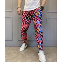 窮屈感はゼロ 2026秋冬 ルイ ヴィトン LOUIS VUITTON 先行販売 ルイ ヴィトンコピー チノパン