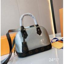 2026秋冬 ルイ ヴィトン LOUIS VUITTON ショルダーバッグ お洒落に魅せる 光沢感 ルイ ヴィトンコピー ブランド.49.