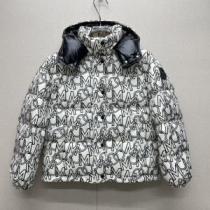 風合いが出る ダウンプレミアムダウンジャケット ふわふわな感触 2026秋冬 モンクレール MONCLER