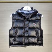 2025秋冬 実用性に溢れるアイテム 3色可選 モンクレール MONCLER 軽量ダウン フィルパワーの高い