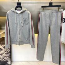 モンクレールブランド コピー 当店ランキング1位常連 2026秋冬 モンクレール MONCLER ジャージセット こだわりのコート ハリのある