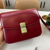 人目を惹くデザイン 2026秋冬 セリーヌ CELINE セリーヌコピー ブランド ショルダーバッグ 3色可選 スーツにぴったり.352.