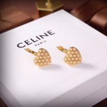 2026 セリーヌ CELINE 高級感ある セリーヌスーパーコピー ハートピアス プレゼントにも大人気.563.