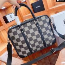 2026秋冬 ルイ ヴィトン LOUIS VUITTON ルイ ヴィトンコピー ブランド 数に限りがある ハンドバッグ ショルダーベルト付 ファスナーポケット付.45.