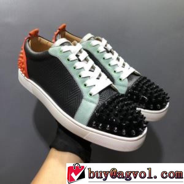 クリスチャンルブタンスーパーコピー 激安 シックスタイルに活躍 フラットシューズ 2026秋冬 クリスチャンルブタン Christian Louboutin 飽きの来ない