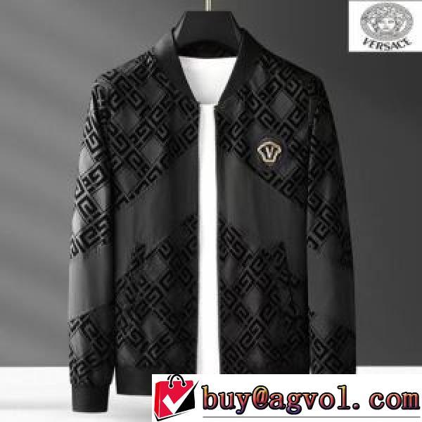 防寒機能ある プリント柄 2026秋冬 大絶賛の履き心地! ブルゾン ヴェルサーチVERSACE 海外セレブ愛用 ヴェルサーチスーパーコピー