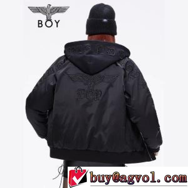 2026秋冬 ボーイロンドン BOY LONDON 保温効果は抜群 ボーイロンドンブランド コピー 人気商品登場 ライトダウンジャケット 使い勝手が良く フードづき 着心地よい ポケットづき 着心地がクセになる