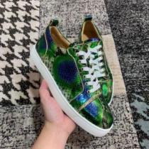 クリスチャンルブタンブランドスーパーコピー 2026秋冬 クリスチャンルブタン Christian Louboutin 上品に着こなせ フラットシューズ 滑りにくい