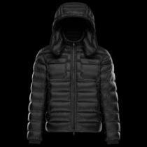 秋の定番 2026秋冬 モンクレールコピー ブランド 軽量ダウンジャケット モンクレール MONCLER 厳しい寒さに耐える 4色可選 弾力性に優れ