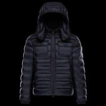 秋の定番 2026秋冬 モンクレールコピー ブランド 軽量ダウンジャケット モンクレール MONCLER 厳しい寒さに耐える 4色可選 弾力性に優れ