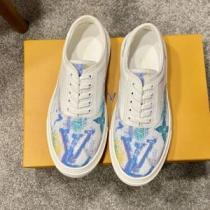 2026秋冬 ルイ ヴィトン LOUIS VUITTON 大絶賛の履き心地! ルイ ヴィトンブランドスーパーコピー スニーカー 極上シューズ ローヒール