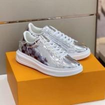 2色可選 カジュアルシューズ 2026秋冬 ルイ ヴィトン LOUIS VUITTON ルイ ヴィトンスーパーコピー チノパン 狙える優秀アイテム オリジナル リゾートスタイル