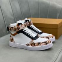 完成度の高い逸品 2026秋冬 ファッション 人気 ルイ ヴィトンスーパーコピー ルイ ヴィトン LOUIS VUITTON ハイトップシューズ オリジナル