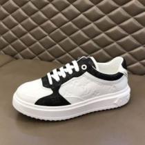 2026秋冬 ルイ ヴィトン LOUIS VUITTON スニーカー 4色可選 争奪戦必至 優しい履き心地 ルイ ヴィトンコピー ブランド ポップ