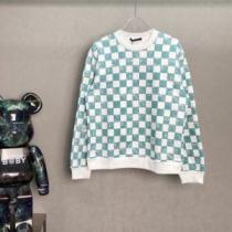 2025秋冬 ルイ ヴィトン LOUIS VUITTON もっとも高い人気を誇る ルイ ヴィトンブランド 偽物 通販 プルオーバーパーカー シンプルなデザイン 上質