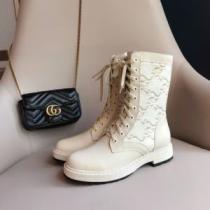 2026秋冬 コスパ最高のプライス フェンディスーパーコピー 2色可選レザーシューズ靴 フェンディ FENDI 存在感のある
