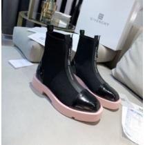 ジバンシー GIVENCHY 早くも完売している ジバンシィ偽物ブランド ショートブーツ 2026秋冬 オリジナル 履き心地のいい