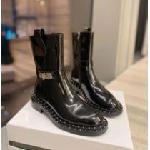 2026秋冬 ジバンシー GIVENCHY 着用 ショートブーツ 着脱の簡単なスリップオンタイプ セレブ愛用の超人気商品 ジバンシィブランドコピー 