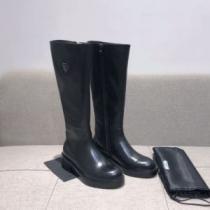 プラダコピー ロングブーツ 2026秋冬 海外限定ライン プラダ PRADA 編上げ靴タイプ オリジナル 脚長美脚効果がある