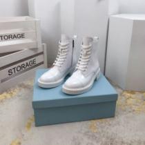 ショートブーツ 3色可選 優しい履き心地 2026秋冬 上品に着こなせ プラダ PRADA プラダコピー ブランド 気軽に履ける クロスベルト