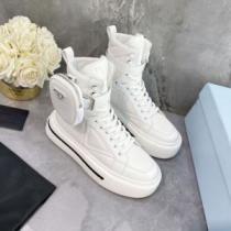 オリジナル 海外限定ライン プラダブランドコピー 2026秋冬 リゾートスタイル プラダ PRADA 履き心地のいい 4色可選 ショートブーツ