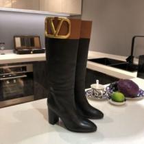 編上げ靴タイプ 2026秋冬 ビット付き 4色可選 ヴァレンティノ VALENTINO ウィンターシューズ 今買い◎得 ヴァレンティノコピー 滑りにくい