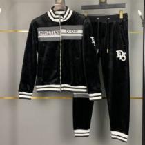2026秋冬 ディオール DIOR セットアップ上下 ディオールブランドスーパーコピー 秋の定番 楽に着用出来る 優しい色合い