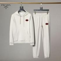 プラダ PRADA 2色可選 超目玉 プラダコピー 2026秋冬 ロゴパーカー もっとも高い人気を誇る  セットアップ上下 帽子付き 風合いの出る