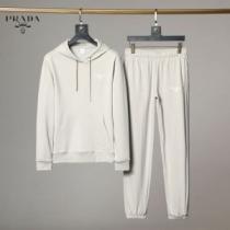 2026秋冬 ジャージセット 2色可選 シンプルなデザイン 利便性に優れ プラダ PRADA 秋のお出かけに最適 プラダコピー ブランド オシャレロゴパーカー