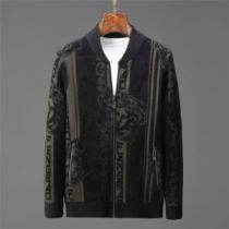 2026秋冬 豊富なサイズ ヴェルサーチVERSACE セーター  春先まで使える ヴェルサーチブランド 偽物 通販