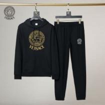 ヴェルサーチコピー コスパ最高のプライス 2026秋冬 セットアップ上下 2色可選 ヴェルサーチVERSACE 春先まで使える