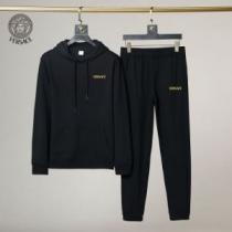 おすすめ/オススメ 2026秋冬 ヴェルサーチVERSACE ヴェルサーチコピー ブランド ジャージセット 2色可選 飽きのこないデザイン