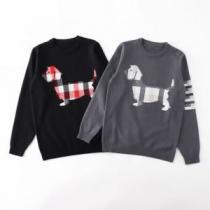 2色可選 セーター 大花プリント 極上の着心地 2025秋冬 トムブラウン THOM BROWNE 防寒機能ある トムブラウンスーパーコピー