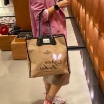 ヴィヴィアン ウエストウッド VIVIENNE WESTWOOD シンプル＋多機能 2色可選 ウエストウッド コピー ブランド 実用性に溢れるアイテム デニム 2026秋冬 トートバッグ 非凡な容量.94.