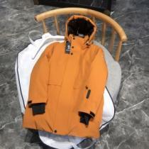 首周りもあったかい 2色可選 人気ブランド ダウンジャケット 2025秋冬 モンクレール MONCLER モンクレール偽物ブランド 魅力的