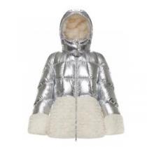 モンクレール偽物ブランド ダウンジャケット 2025秋冬 大人気再登場 モンクレール MONCLER フード部分は取り外し可能 防風性にも優れた