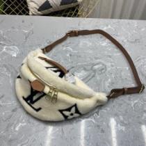 【新型タイプ入荷】 2026秋冬 ダブルファスナー使用 ルイ ヴィトンコピー ブランド ルイ ヴィトン LOUIS VUITTON 4色可選 ショルダーバッグ 活躍のバッグ.49.