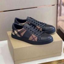 カジュアルシューズ 2026秋冬 バーバリー BURBERRY デザイン性の高い バーバリーコピー 汚れも目立ちにくい ローヒール セレブ愛用の超人気商品 リゾートスタイル ギンガム 足馴染みのいい