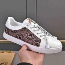 カジュアルシューズ 2色可選 バーバリースーパーコピー 2026秋冬  機能性も備えたアイテム バーバリー BURBERRY 軽い履き心地 リゾートスタイル コスパ最高のプライス